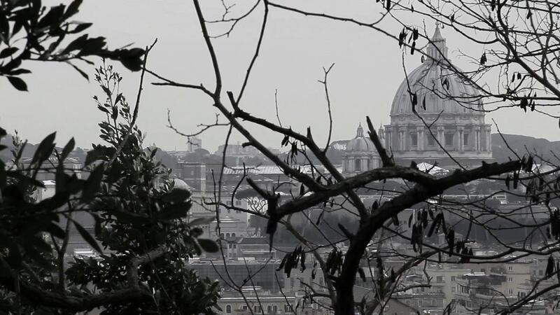 Immagine in bianco e nero con paesaggio di Roma